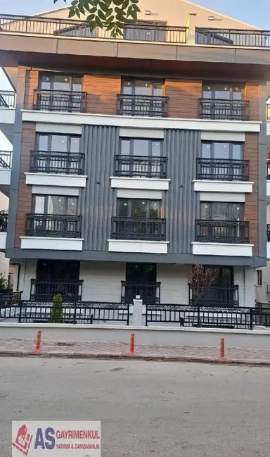 Emek'de 3+1 Kombili Yeni Dubleks Emek'de 3+1 Kombili Yeni Dubleks