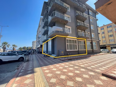Eceabat Kordon’da Geniş Cepheli, Ferah Kiralık Dükkan!