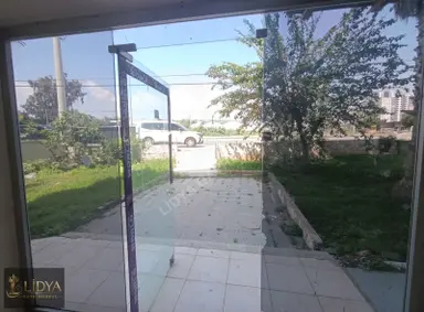 70 M2 Bir Dahası Olmayan Dükkan