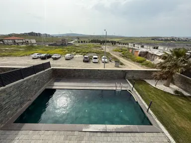Seferihisar Bahçeşehir’de Malikaneler Bölgesinde Kiralık Müstakil Havuzlu Villa