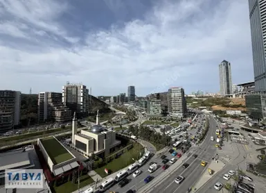 Vadi İstanbul Avangart Eşyalı Sitenin En Özel Dairesi Teraslı
