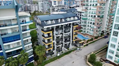 Alanya Mahmutlar'da Denize 150 Metre 1+1 Geniş Kiralık Daire