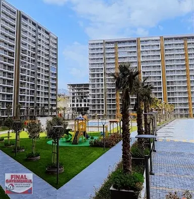 Manisa Meydan Avm Satılık 1+0 Ofis