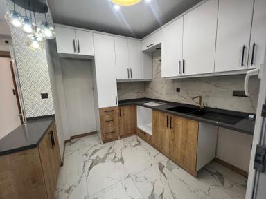 Akbay Gayrimenkul'den 3+1 Merkezi Konumda Kiralık Daire