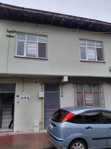 Adalet Gold Group Emlak'tan İsmetpaşa Mahallesi'nde Merkezi Konumda Bahçeli 3 Katlı Müstakil Ev. Adalet Gold Group Emlak'tan İsmetpaşa Mahallesi'nde Merkezi Konumda Bahçeli 3 Katlı Müstakil Ev.