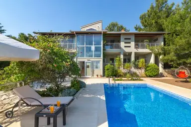 Kalkan - İslamlar Köyünde Doğa Ve Deniz Manzaralı Modern Villa Kalkan - İslamlar Köyünde Doğa Ve Deniz Manzaralı Modern Villa
