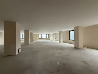 Maltepe Atatürk Cd Üzeri Prestijli Plaza Katı 300 M2 !