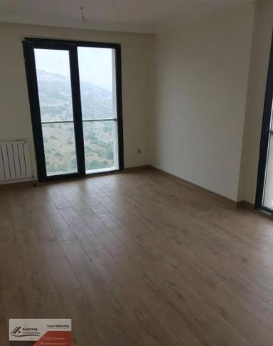 Baltok Konutlarında Arakat 2+1 Kiracısız Satılık Daire