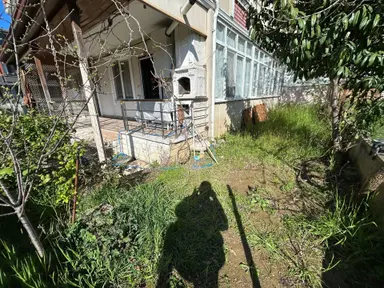 Karasuda Mustakil Bahçe Kullanımlı 2+1 Kombili Eşyalı Daire