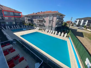 Karasu'da Mühteşem Havuz Manzaralı 2+1 Geniş Daire Karasu'da Mühteşem Havuz Manzaralı 2+1 Geniş Daire