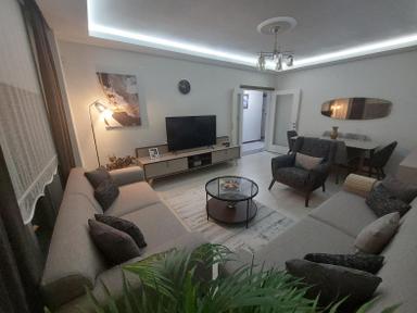 Güney Cephe, Mantolamalı, Doğalgaz Kombili Lüks Daire Güney Cephe, Mantolamalı, Doğalgaz Kombili Lüks Daire