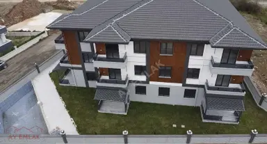 Aziziye Mahallesinde Ara Katta Havuzlu Kiralık Sıfır 2+1 Daire