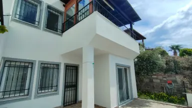 Bodrum Akyarlar Da Denize 500 M Mesafede Site İçinde Ekstra 1+1 Misafir Evi