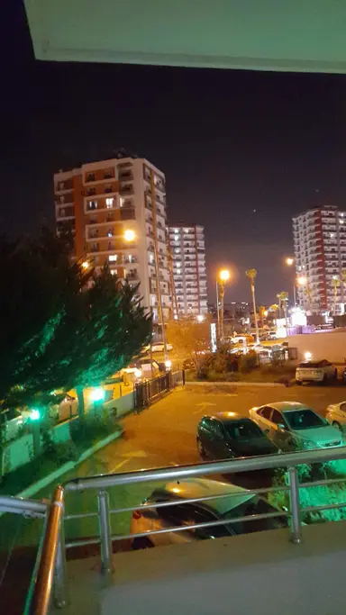 Üniv Cad Site 1+1 Eşyalı Otoparklı Kiralık Daire..