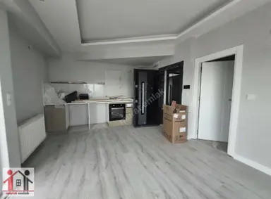 Devlet Hastanesi Ve Konyaaltı Cad.yakını Sıfır Binada 2+1
