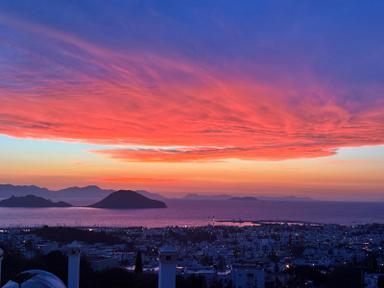 Turgutreis’te Full Deniz Manzaralı, Yenilenmiş Satılık 2+1 Daire Turgutreis’te Full Deniz Manzaralı, Yenilenmiş Satılık 2+1 Daire
