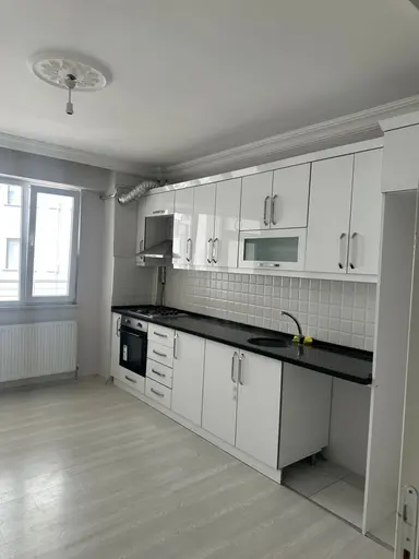 Adalet Gold Group Emlak'tan Bengiler Mahallesinde Kiralık Daire 3+1 135 M2 İçi Full Yapılı
