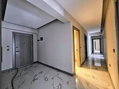 İhsaniye Cumhuriyet Mahallesi Satılık 3+1 Bahçe Katı Daire