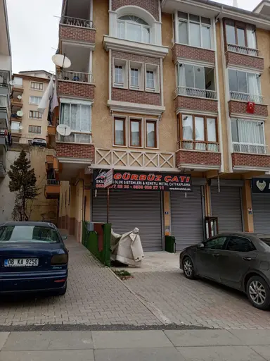 Ahmet Şefik Kolaylı Caddesinde Ara Kat 3+1 Kiralık