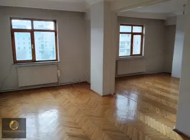 Terminal Ana Cadde Üzerinde Kiralık 2 Artı 1 Uygun Arakat Daire