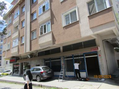 E.n.f. Emlaktan Kiralık İş Yeri İçerenköy Merkezde 130.mt Depolu