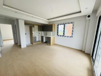 Asil Emlak'tan Muradiye'de Site İçi Havuz Cepheli 1+1 Ara Kat