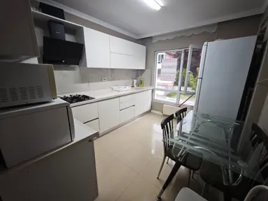 Mebusevleri Kiralık Arakat, Otoparklı, Köşe Ön Eşyalı 3+1 Daire