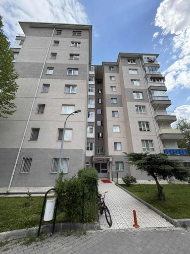 Polat Live'dan Metro Yakını Asansörlü Yapılı Satılık 3+1 Daire Polat Live'dan Metro Yakını Asansörlü Yapılı Satılık 3+1 Daire