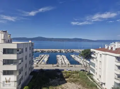 Ülker'den Mudanya Yat Limanında Deniz Manzaralı Kiralık 3+1 Ülker'den Mudanya Yat Limanında Deniz Manzaralı Kiralık 3+1