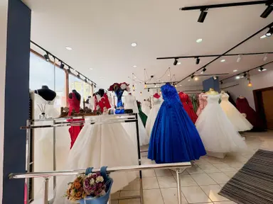 Emlak Kılavuzu By Sadik'ten Devren Satılık Gelinlik Mağazası