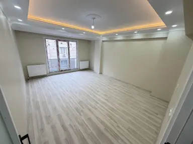Tramvaya Komşu 3+1 120m2 Ara Kat Ebeveyn Banyolu Sıfır Daireler