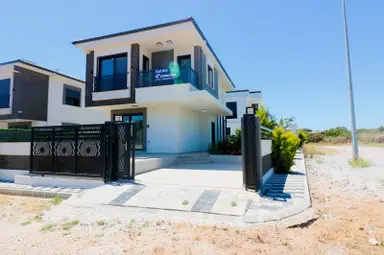Didim Çamlık Mahallesinde Önü Kapanmaz Köşe Başı Lüks Villa! Didim Çamlık Mahallesinde Önü Kapanmaz Köşe Başı Lüks Villa!