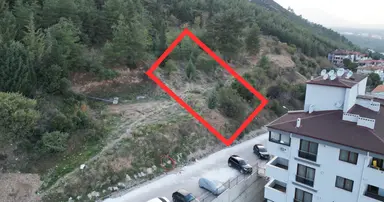 Zeytinköy’de Şehrin Merkezinde Panoramik Manzaralı Müstakil Arsa