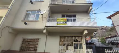 Adalet Gold Group Emlak,tan Melikgazi Mahallesinde Uygun Fiyata 2+1doğalgazlı Kiralık Daire .