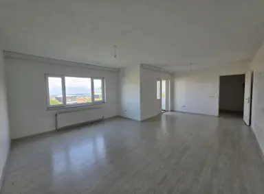 Bursa Emlak Alem-i Toki 1 Etapta Göl Manzaralı 2+1 Kiralık Daire