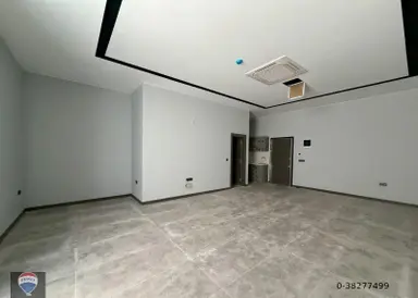 Kuşadası Merkez Ana Cadde Üzerınde 42 M² Kıralık Ofıs