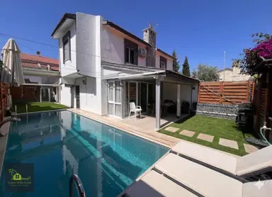 Alaçatı'da Satılık Müstakil Havuzlu Villa Alaçatı'da Satılık Müstakil Havuzlu Villa