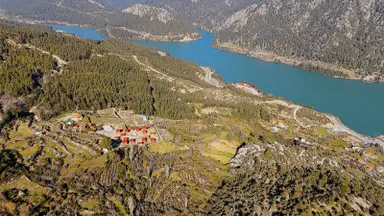 Göl Ve Doğa Manzaralı Satılık Arazi Göl Ve Doğa Manzaralı Satılık Arazi