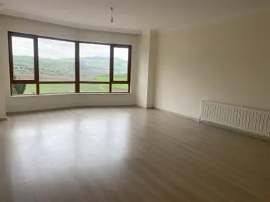 Bağlıca Mermeroğlu Cd. Site İçi Kiralık Geniş 4+1 Kombili Daire Bağlıca Mermeroğlu Cd. Site İçi Kiralık Geniş 4+1 Kombili Daire