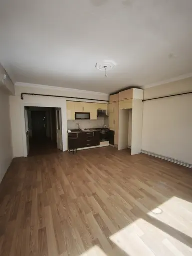 Bolunun Kalbinde Çift Teraslı İşyerine De Uygun Dubleks Daire Bolunun Kalbinde Çift Teraslı İşyerine De Uygun Dubleks Daire