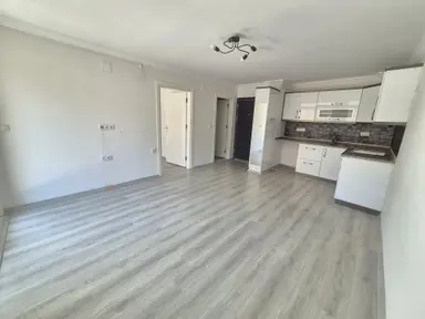 Stop’tan Merkez’de *asansörlü* 1+1 Kiralık Daire