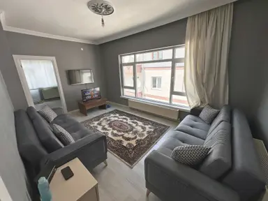 Şafaktepe Mahallesinde Merkezi Konumda Katta Full Yapılı 3+1 Satılık Daire