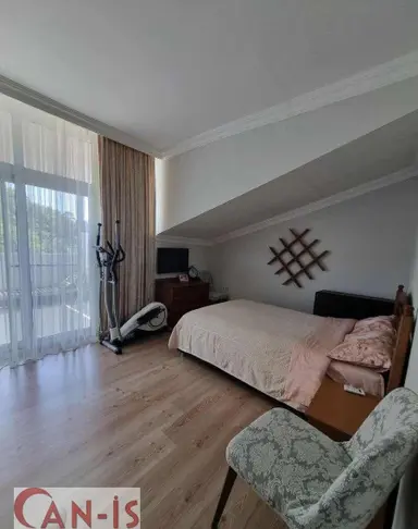 Göynükte 403 M2 Müstakil Arsalı Bina + 2 Adet Daire Can-iş Emlak