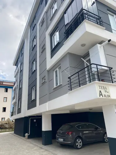 Site İçi Denize Yakın Kullanıma Hazır 1+1 Daire