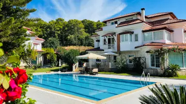 Kemer Kiriş'te Satılık Tripleks Villa.услуги На Русском!