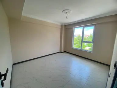 Büyükdere Mh Önü Açık Manzaralı Balkonlu Fırsat 2+0 Daire Kk-11