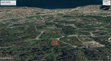 Remaxhür Esra Zurnacı'dan Sapanca Göl Manzaralı Yatırımlık Arazi