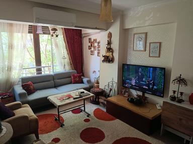 Karşıyaka Yalı'da Mükemmel Konumda, Bakımlı Çift Cephe 2+1 Daire Karşıyaka Yalı'da Mükemmel Konumda, Bakımlı Çift Cephe 2+1 Daire