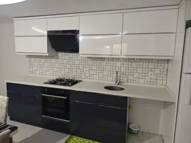 Dikili Ümmetoğlu Emlak'tan 2+1 90 M2 Full Eşyalı Daire
