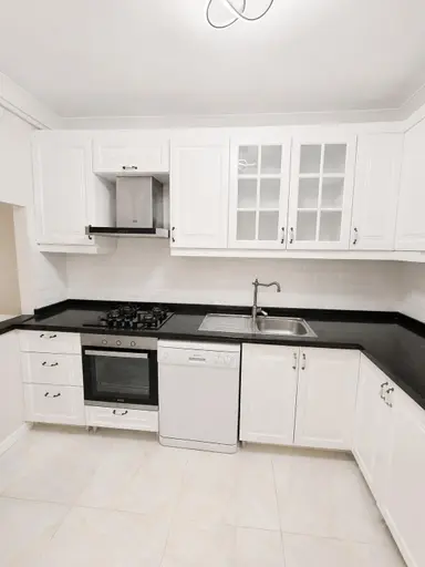 Altıntepe Gözde Konum'da Yüksek Kredili Ara Kat Geniş 2+1